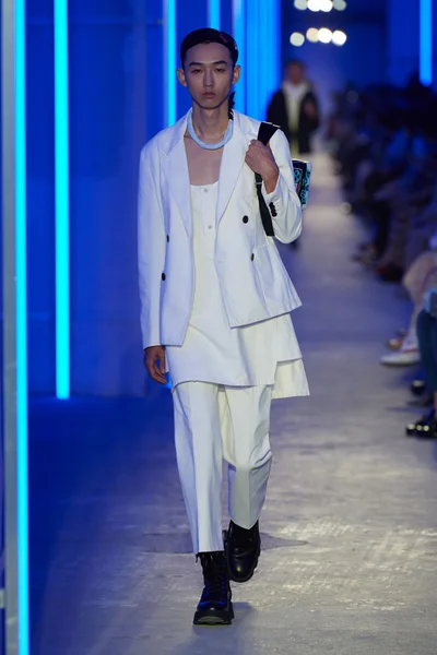 Look 52